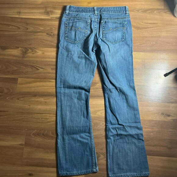 Woman’s Jeans by DKNY Size 4 (32) - Picture 4 of 8